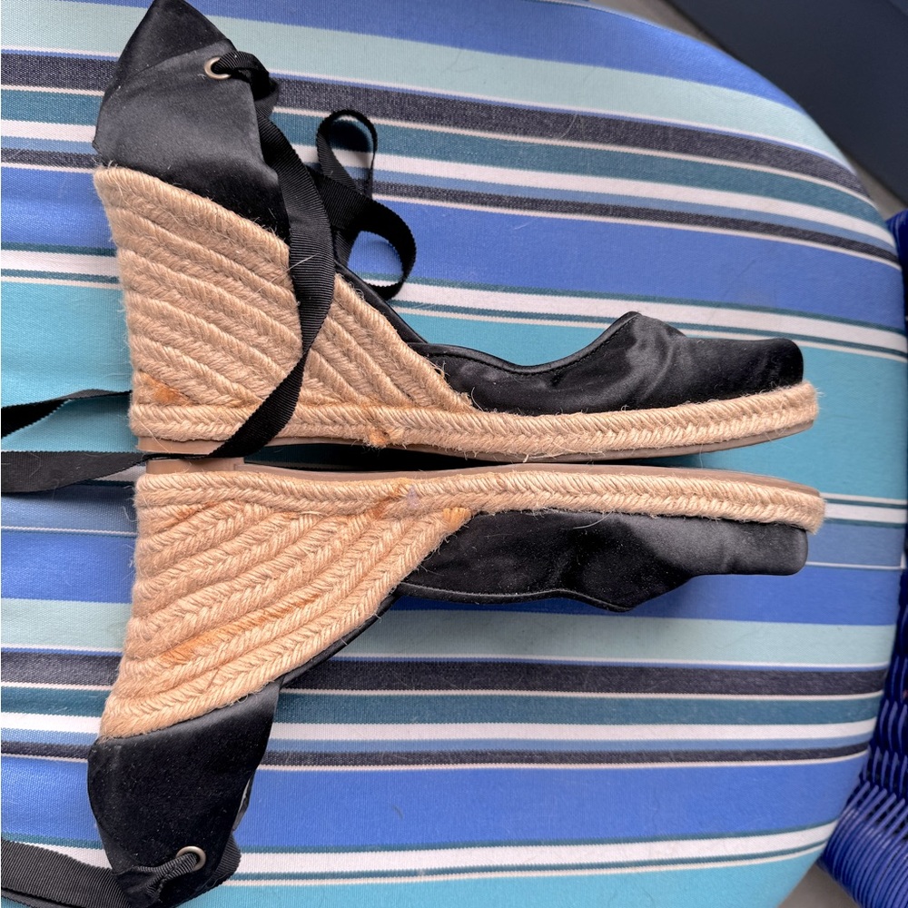 Black Satin Nine West Size 10 Tie Ribbon Espadrilles 3.5” Heel